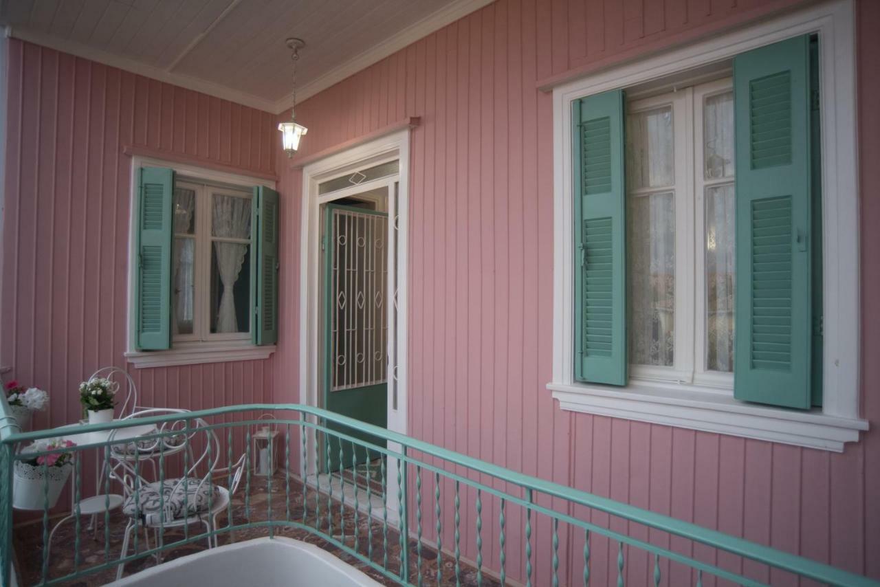La Casa Rosa Apartment Lefkada City Bagian luar foto