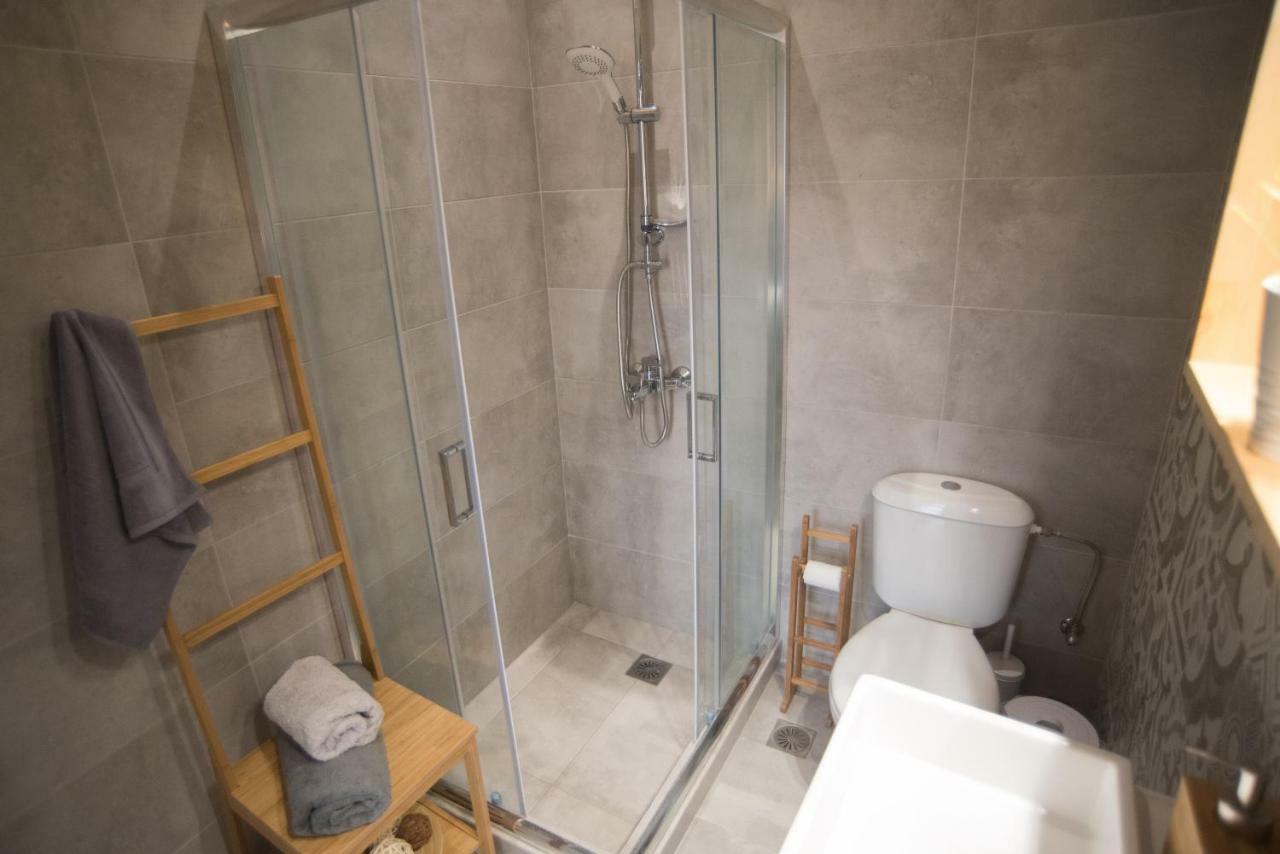 La Casa Rosa Apartment Lefkada City Bagian luar foto