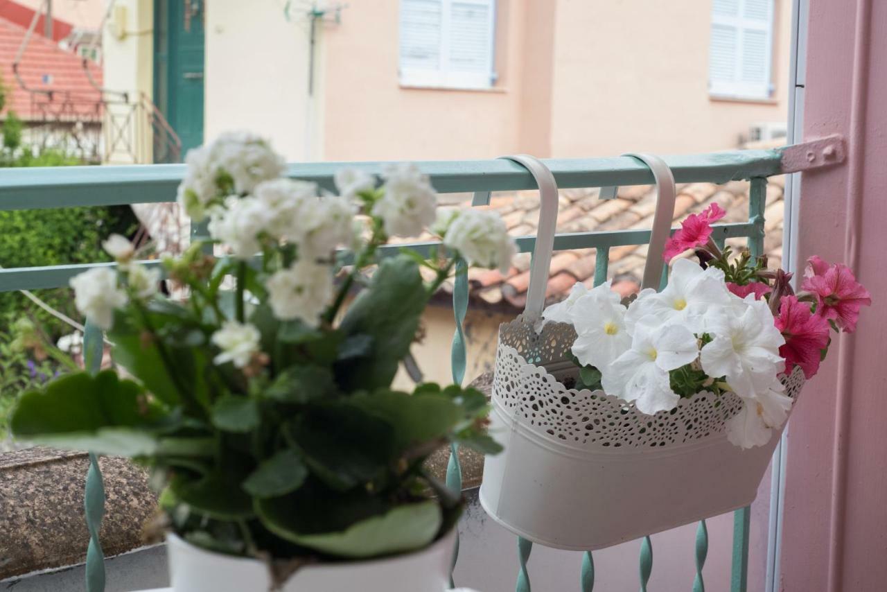 La Casa Rosa Apartment Lefkada City Bagian luar foto